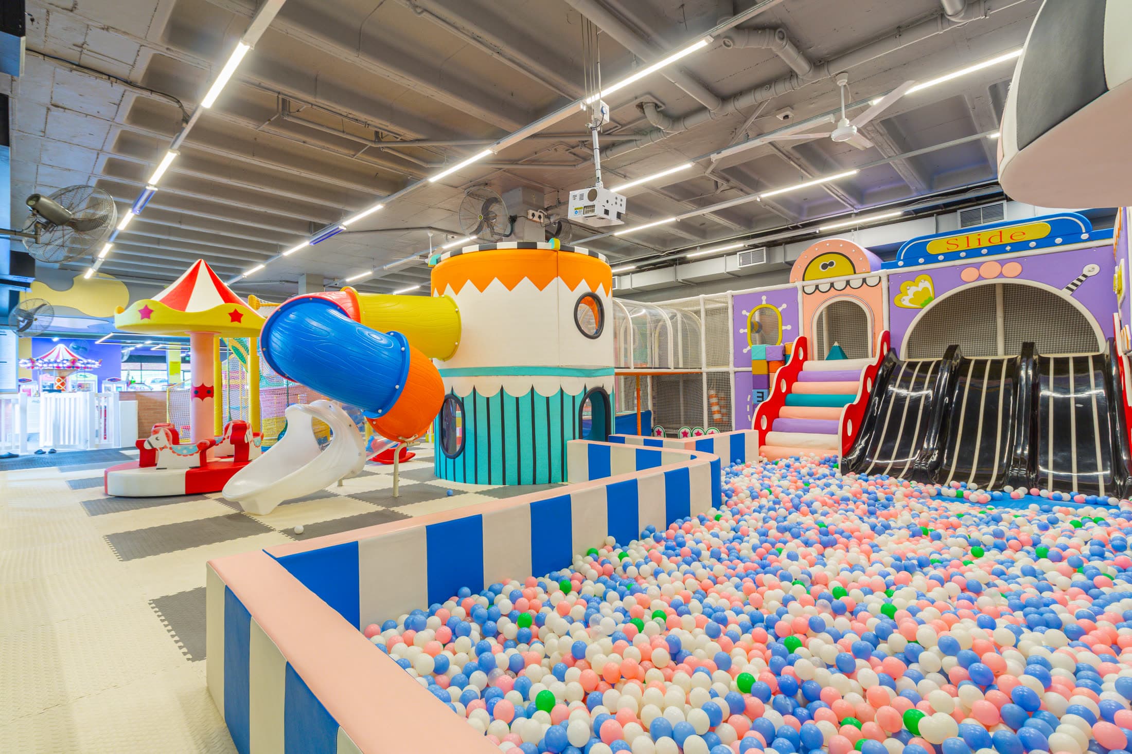 Bambini Land ball pit with slides and play structures